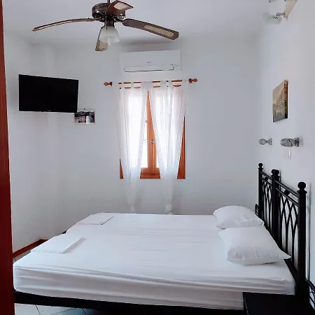 Maroudas Stavros Apartamento *