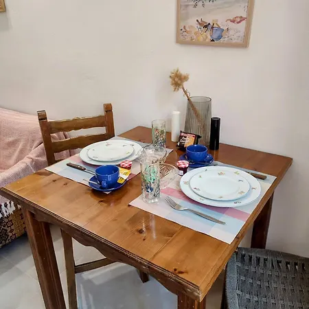 דירה Maroudas Stavros ואטי